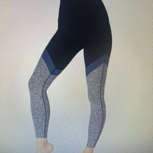 🌟 Beyond Yoga Tri-Panel High Waisted Midi Leggings - Size XL 🌟